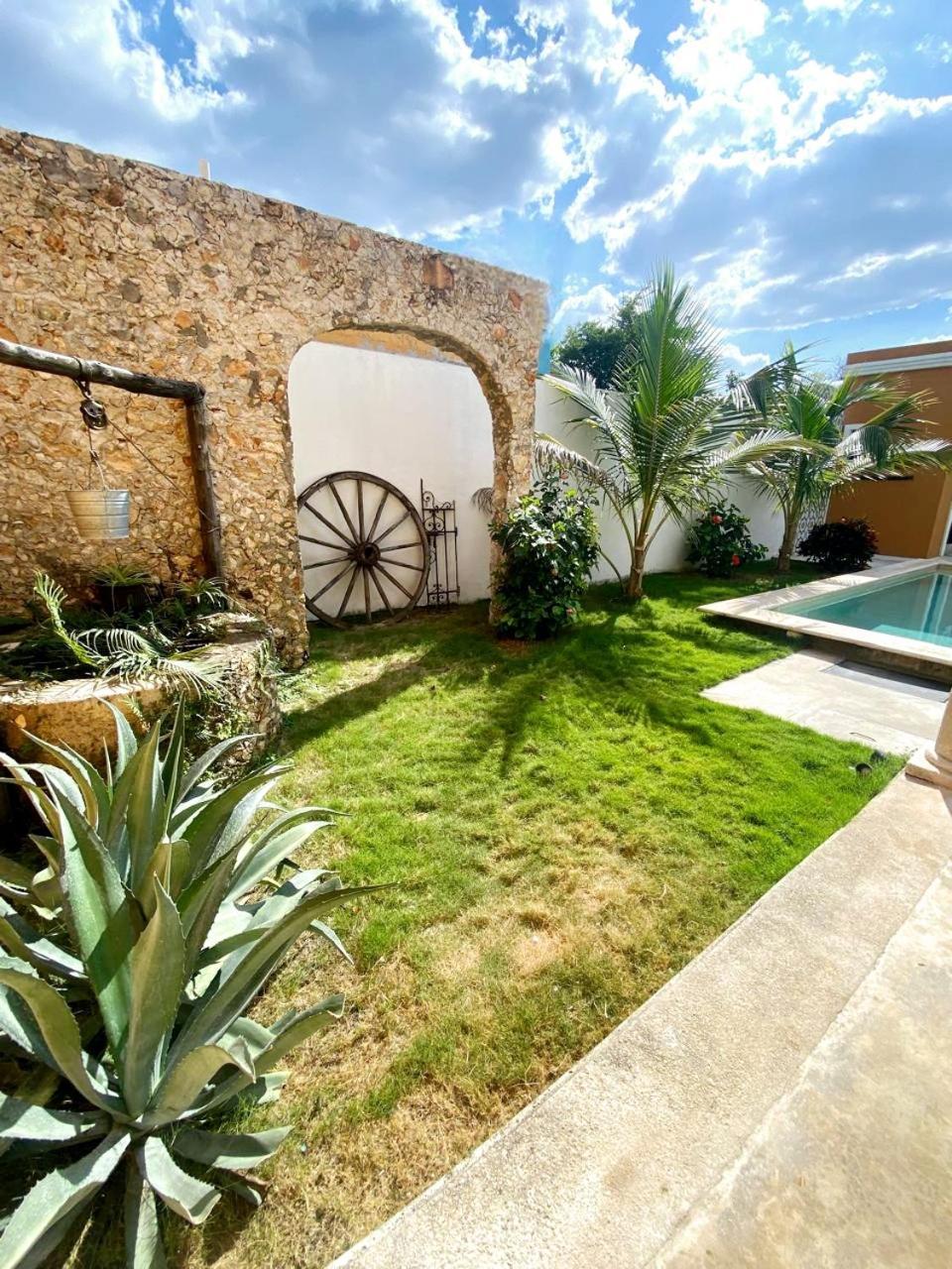 Casa Flamingos Altabi Villa Merida Exterior photo